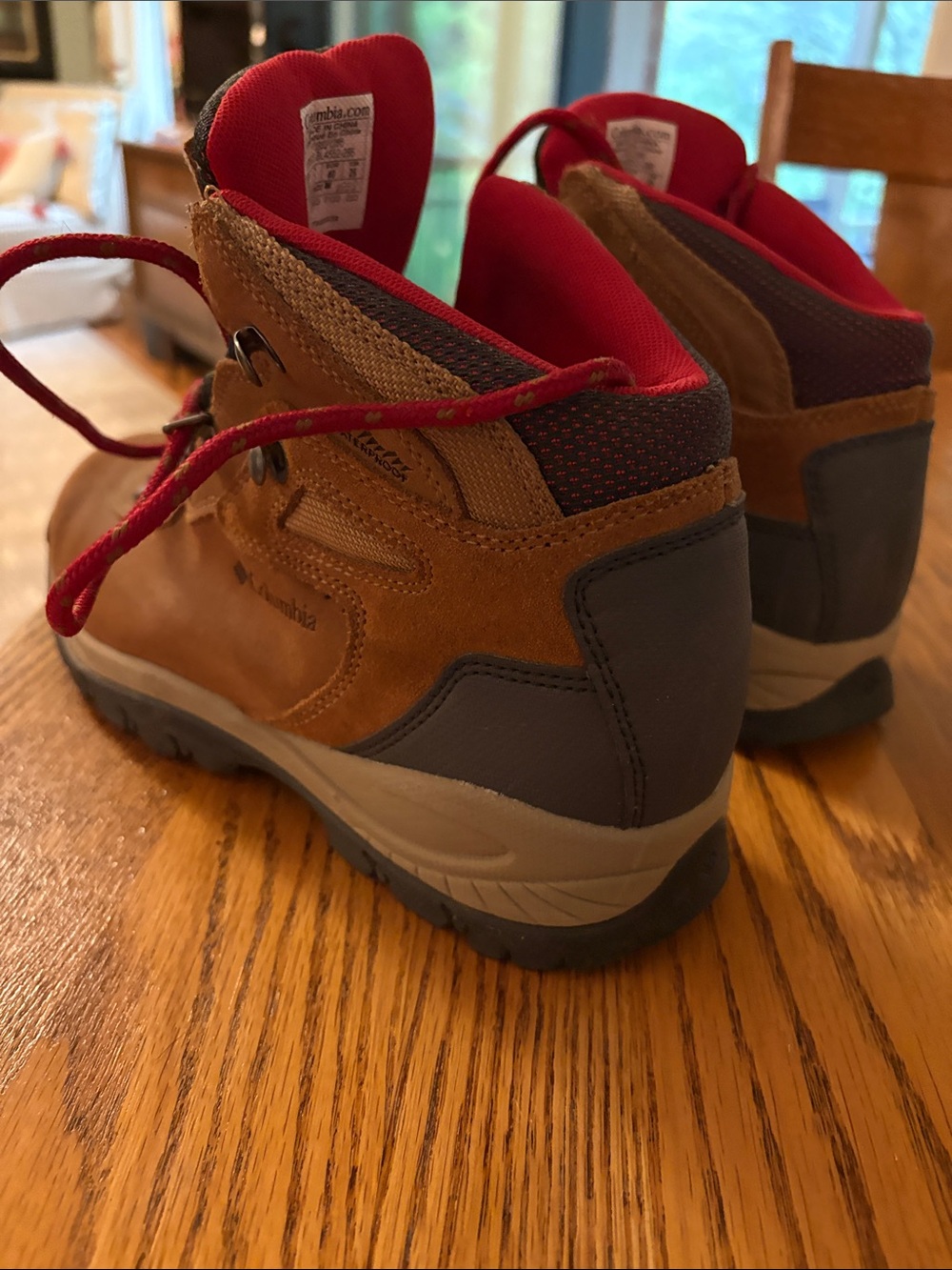 Columbia Tan Suede Hiking Boots with Red Laces - Picture 3 of 5